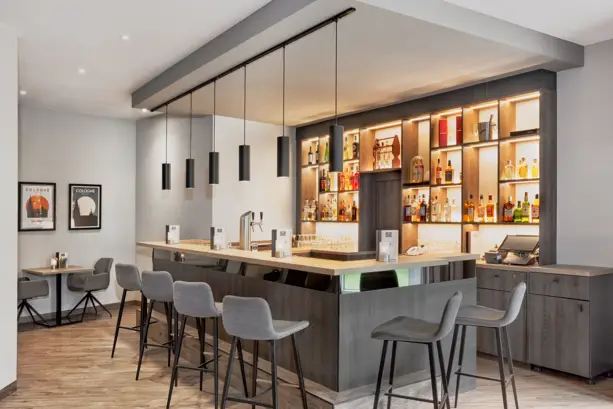 Bar del hotel - H+ Hotel Köln Hürth