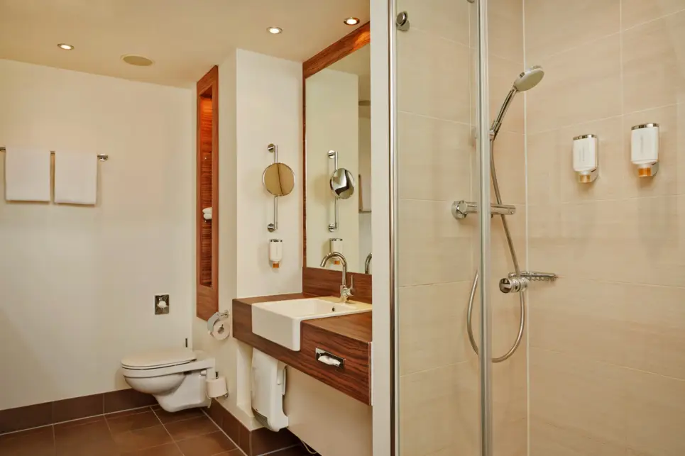 Business double room - H+ Hotel Lübeck